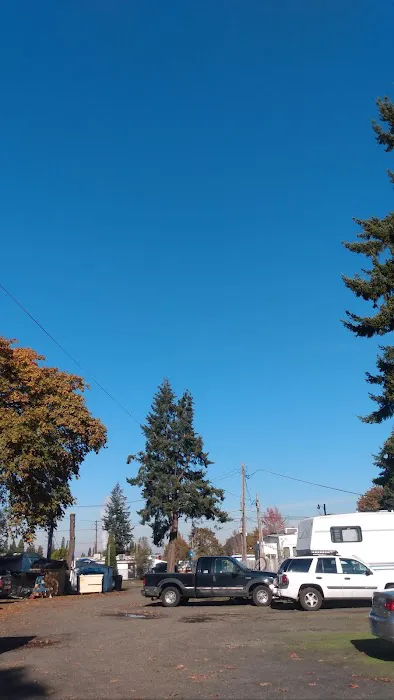 Albany RV and Trailer Park Picture 6