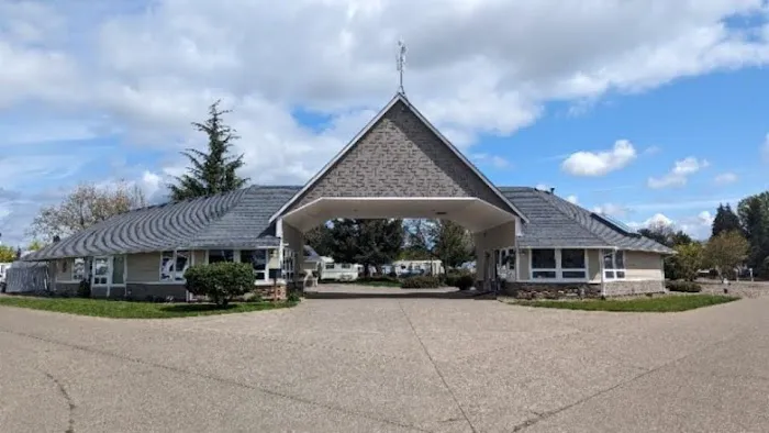 Blue Ox RV Park Picture 2