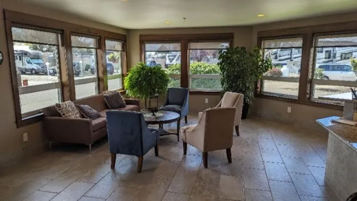 Blue Ox RV Park Picture 9