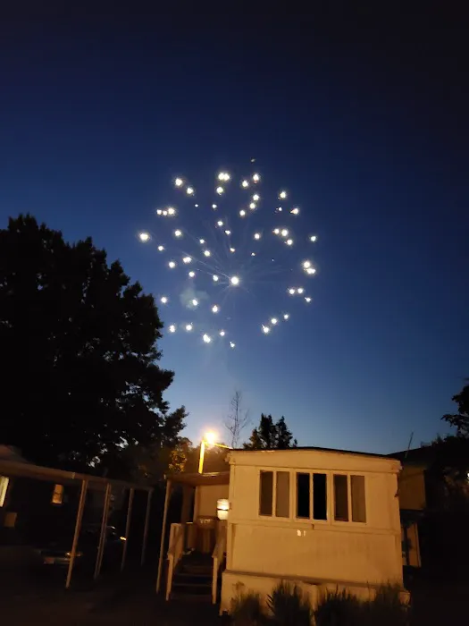 Sequoia Estates Mobile Home Park Picture 3