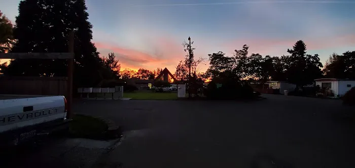 Sequoia Estates Mobile Home Park Picture 1