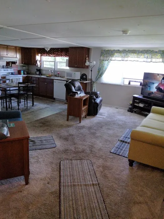 Sublimity Mobile Village Picture 5