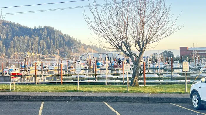 Port Of Garibaldi RV Park Picture 4