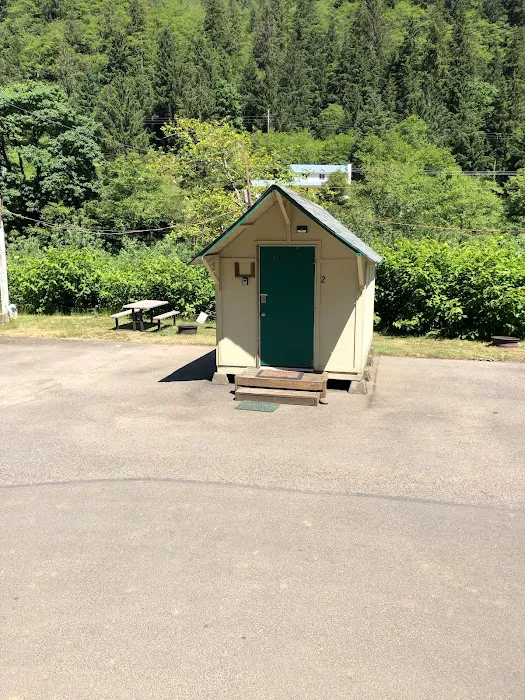 Misty River RV Park and Glamping Picture 2