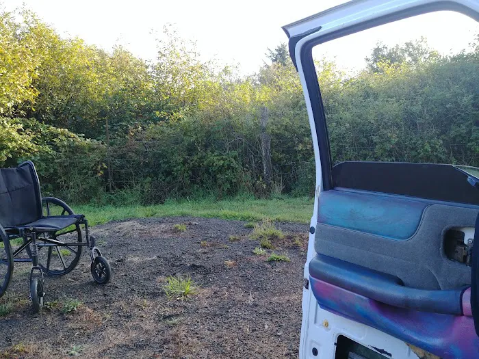 Port of Tillamook Bay RV Park Picture 1