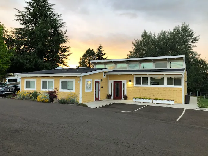 Knoll Terrace Picture 4