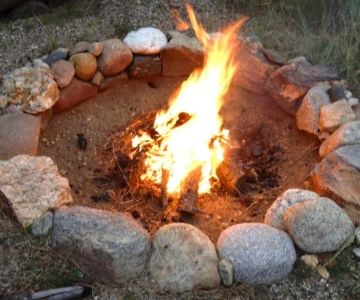 How to Build a Safe and Cozy Campfire Ring for Your Outdoor Adventures