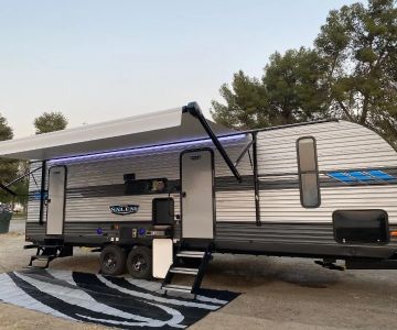 Top 10 Must-Have Items for Beginner Campers