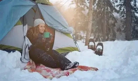 How to Stay Warm and Dry Camping in Fall and Winter: Essential Tips for Cold Weather Camping