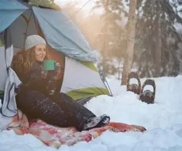 How to Stay Warm and Dry Camping in Fall and Winter: Essential Tips for Cold Weather Camping
