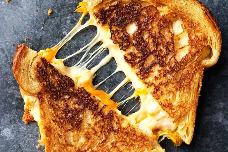 How to Make Campfire Grilled Cheese Sandwiches: A Step-by-Step Guide