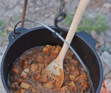 Top 10 Campfire Recipes for Outdoor Fun - Easy & Delicious Meals for Your Next Adventure