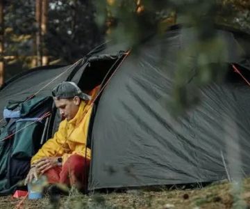 How to Stay Safe While Camping in the Wilderness – Expert Tips for a Safe Outdoor Adventure