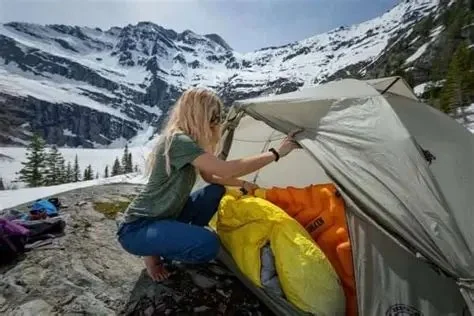 Best Camping Sleeping Bags for Cold Weather - Stay Warm in Extreme Conditions