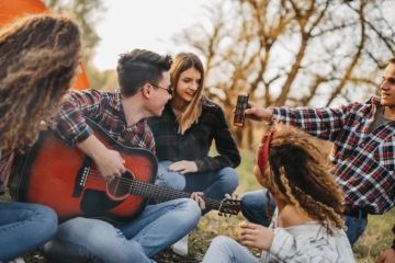 Best Campfire Songs for Warm Summer Nights – Perfect Songs for Your Next Campfire