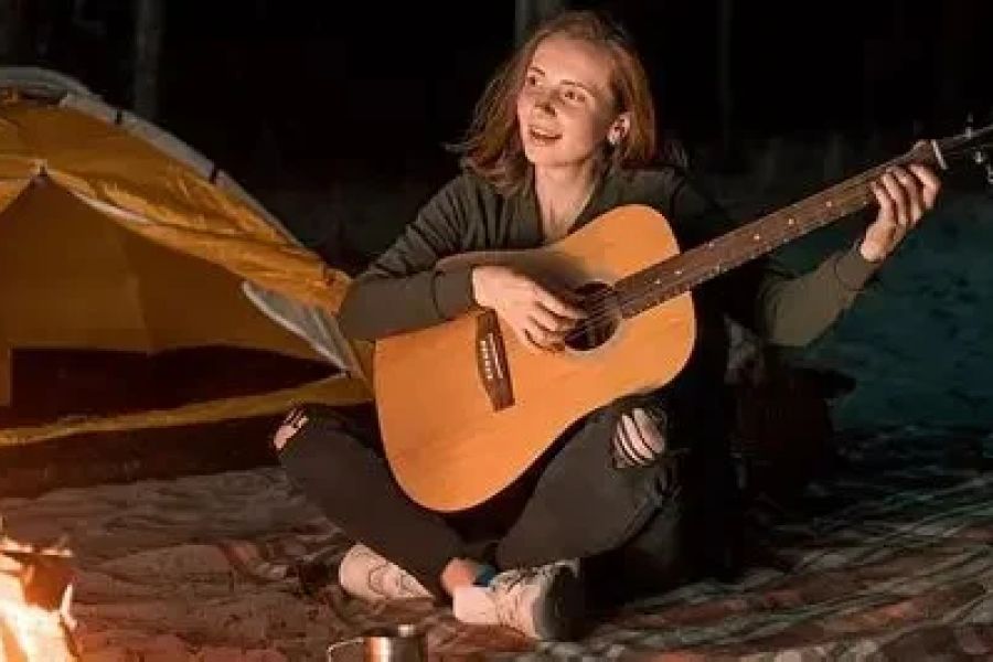 Best Campfire Songs for Acoustic Guitar to Create Unforgettable Nights