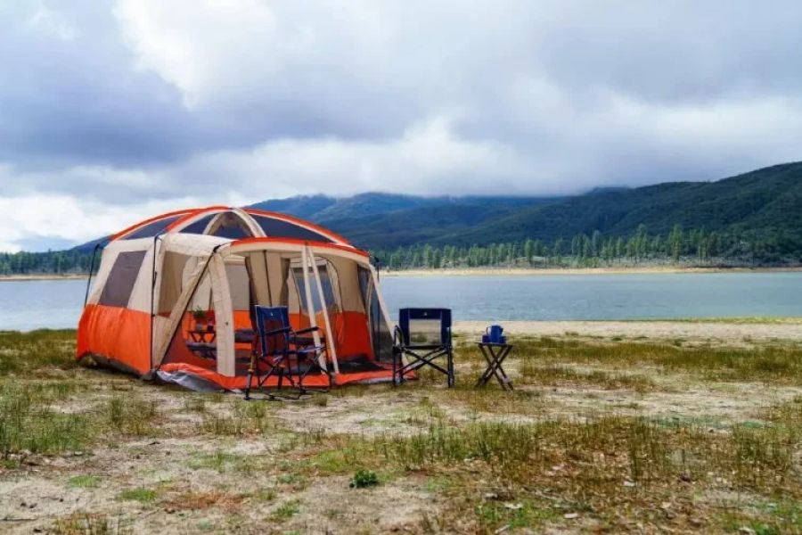 How to Choose the Right Camping Tent for All Seasons
