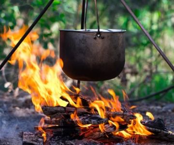 How to Use Campfire Heat to Cook Pasta in a Pot: A Step-by-Step Guide