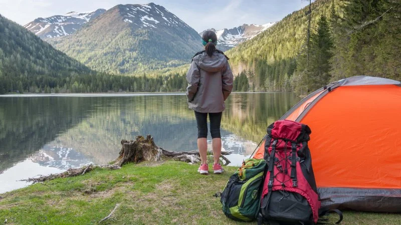 How to Enjoy Nature Without Technology on Camping Trips