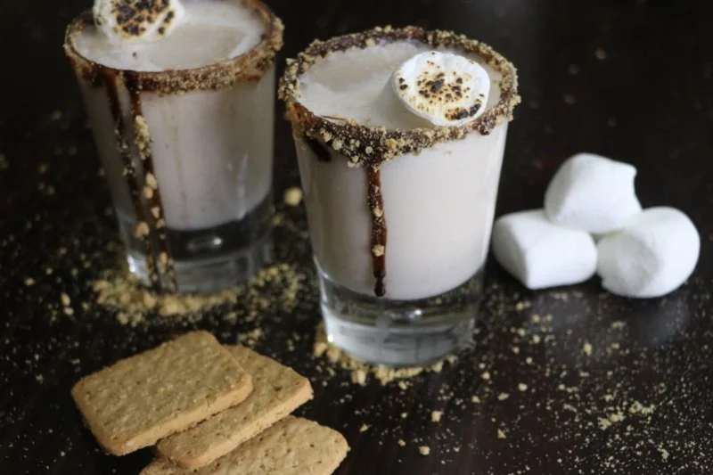 The Best Campfire Drinks: Recipes for Cozy Nights