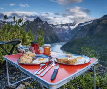 How to Keep Your Food Safe While Camping – Essential Tips for Safe Camping Meals