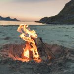How to Build a Campfire on a Beach: Step-by-Step Guide for Safety and Fun