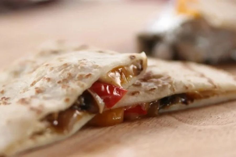 How to Make Delicious Campfire Quesadillas – A Step-by-Step Guide