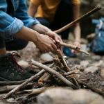 How to Build a Campfire in Windy Conditions Safely and Effectively