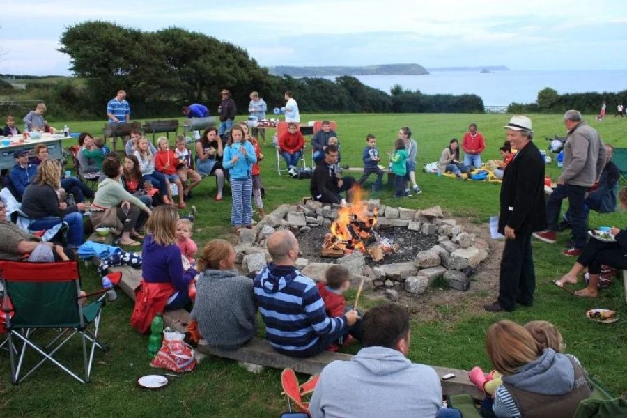 Top 5 Campsites That Allow Campfires Year-Round: Perfect Spots for Outdoor Enthusiasts
