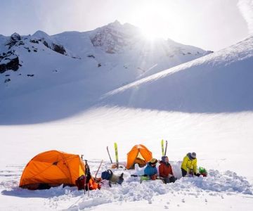Best Winter Camping Spots for Snowshoeing | Top Locations and Tips