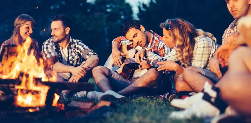 Top 10 Campfire Songs and Stories to Share Outdoors for Memorable Moments