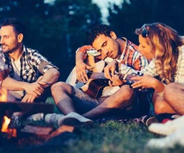 Top 10 Campfire Songs and Stories to Share Outdoors for Memorable Moments