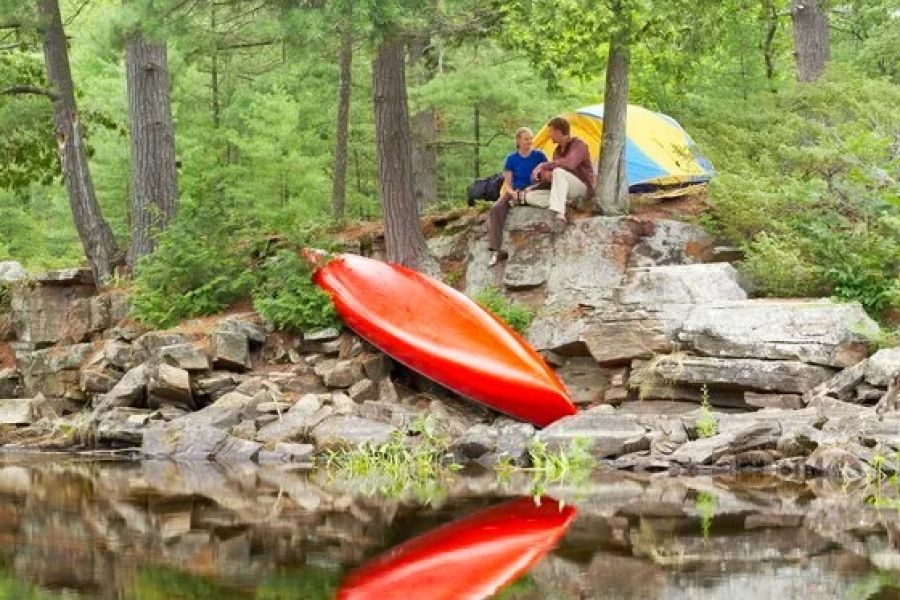 Best Campsites for Kayaking and Water Adventures – Top Picks in the U.S.