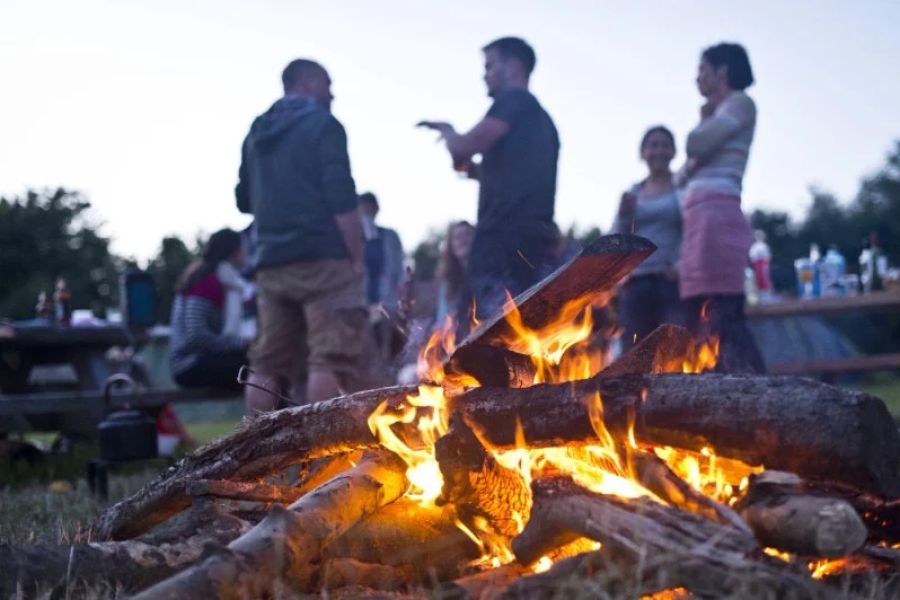 Top 5 Campsites That Allow Campfires Year-Round for Outdoor Enthusiasts