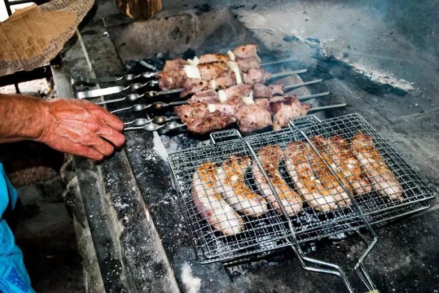 How to Cook Kebabs and Skewers Over a Campfire Grill