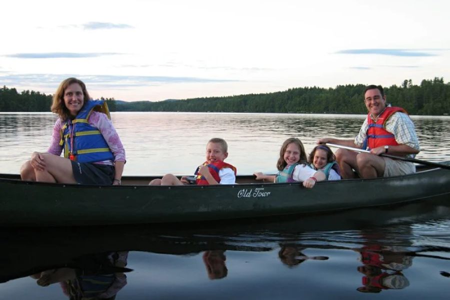 Top 5 Scenic Lake Campsites for Families