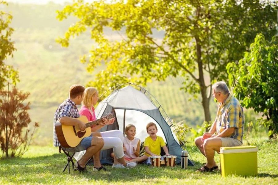Top 10 Family-Friendly Campsites for Beginners: Ideal Spots for Your First Camping Trip