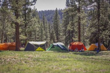 How to Choose the Right Camping Tent for All Seasons - Expert Tips and Recommendations