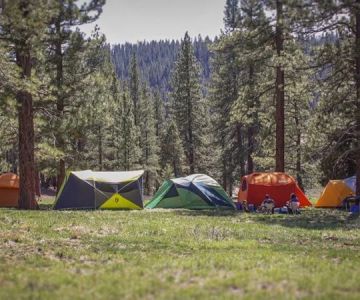 How to Choose the Right Camping Tent for All Seasons - Expert Tips and Recommendations