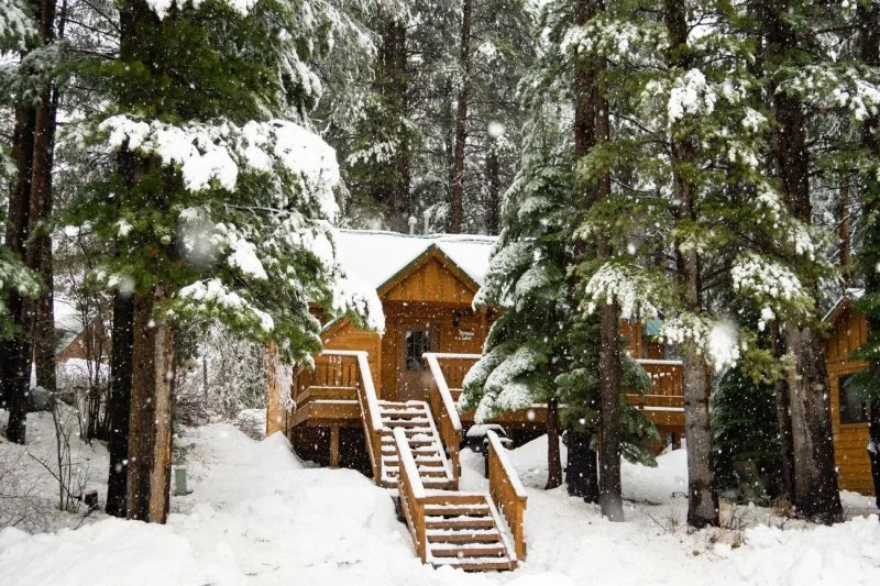 Best Winter Campsites for Cozy Cabin Stays