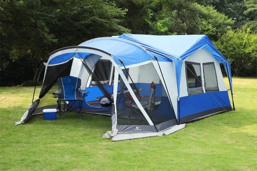 How to Choose the Right Camping Tent for All Seasons: Tips and Considerations