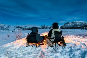 How to Make Camping Cozy Even in Cold Weather: Essential Gear and Tips