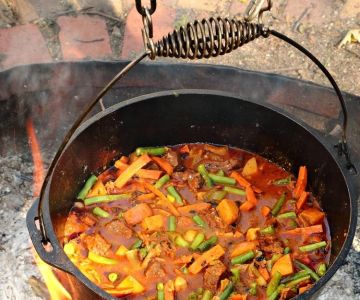 How to Cook Delicious Campfire Dinner Recipes: Top Tips and Ideas