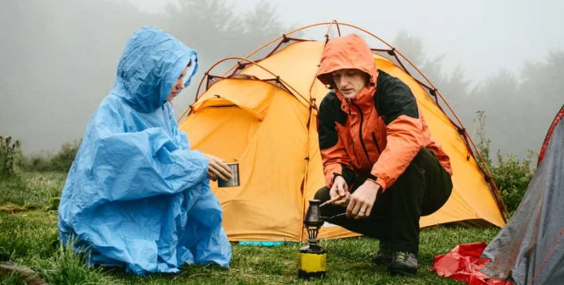 How to Stay Dry While Camping in the Rain