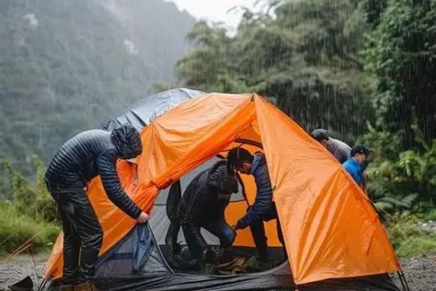 How to Prepare for Rainy Weather During Camping – Tips and Essentials