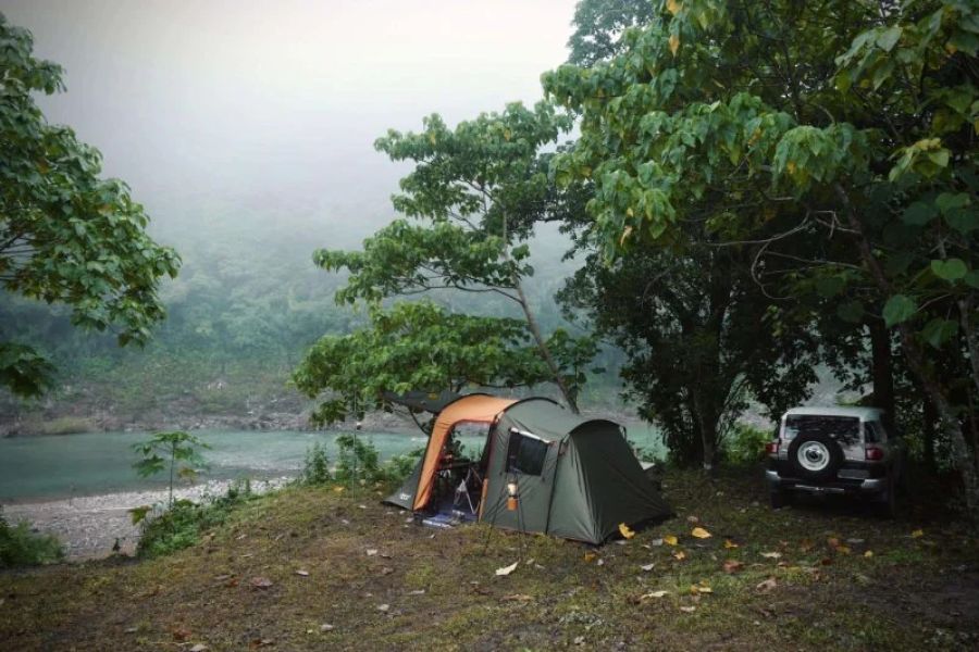 How to Choose Between Tent, RV, and Cabin Camping | Camp Spotter