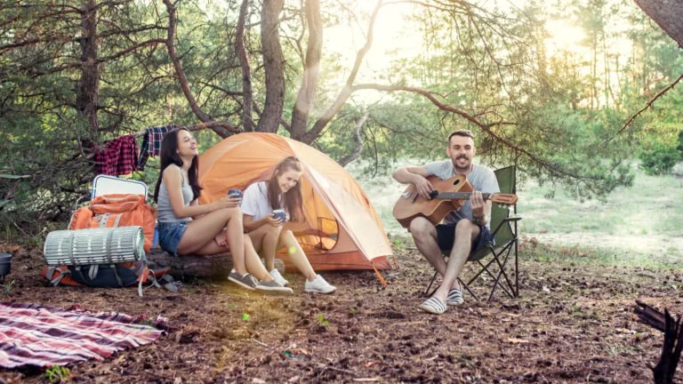 How to Enjoy Camping Without Modern Distractions
