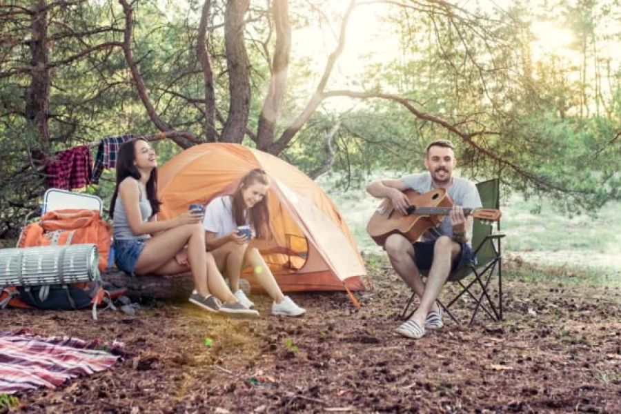 How to Enjoy Camping Without Modern Distractions