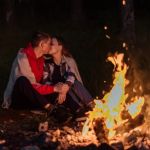 How to Plan a Romantic Campfire Date Night: Tips & Ideas for a Perfect Evening