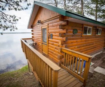 The Best Cottages Near Me with Stunning Lake Views for Your Perfect Getaway